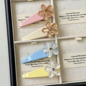 Elegant Cellulose Acetate Flower Hair Clip For Women Sweet Floral Rhinestone Duckbill Clip Side Bang Hairpin Hair Accessory