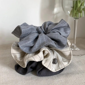 Chouchou en Tissu Rayé Style Coréen Boucle en Alliage de Coeur et Carré de Soie Bandeau pour Femmes Accessoires Cheveux Preppy Minimaliste