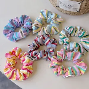 Lot de six chouchous en tricot à rayures colorées pour coiffure en queue de cheval