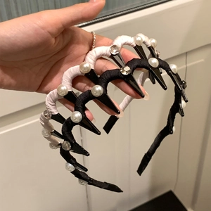 Serre-tête ondulé mode avec perles et strass et dents antidérapantes pour coiffure volumineuse