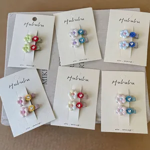 Lot de 6 paires de barrettes à fleurs colorées de style coréen avec boutons sur carte