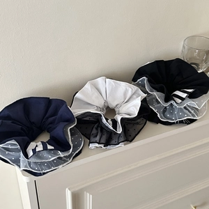 Set da tre elastici per capelli stile balletto sportivo con motivi a rete e strisce