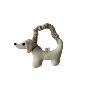 Chouchou mignon en tissu beige en forme de teckel avec oreilles à carreaux