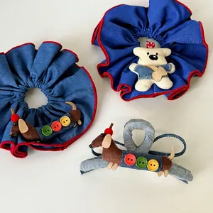 Set de coleteros vaqueros con osito lindo y decoraciones de perro salchicha
