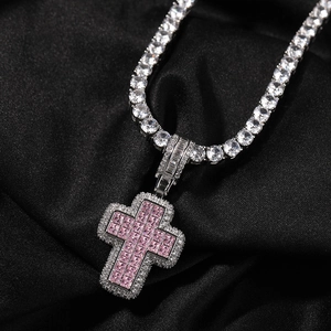 Pendentif croix en zircone rose hip hop avec collier tennis argenté pour femmes