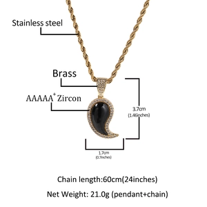 Collier hip hop en laiton avec pierre noire et oxydes de zirconium AAAAA+ dorés
