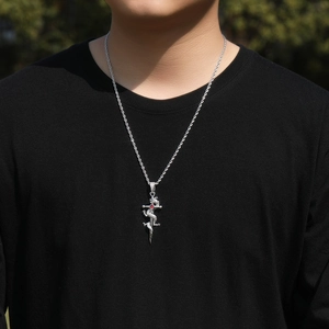 Pendentif dragon et épée en argent hip-hop avec zircon rouge sur chaîne torsadée homme