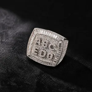 Anello Quadrato Hip Hop DIY Lettera Europeo Americano Rame Intarsiato Zirconia Geometrico Gioielli Unisex Anello da Dito