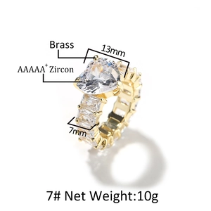 Golden heart ring with AAAAA+ zircon and pavé setting made of premium brass material