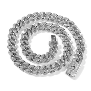 Silberne kubanische Halskette 12mm mit Zirkonia-Besatz und rechteckigem C-Buchstabenverschluss