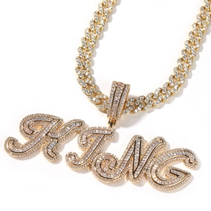 Hip-Hop-Halskette mit goldener KING-Anhänger, Baguette-Zirkonia und eisgekühlter kubanischer Kette