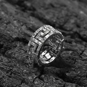 Hip Hop Copper Rhinestone Ring For Men Women Greek Key Pattern Geometric Hollow Design Silver Tone Finger Ring Party Jewelry Gift