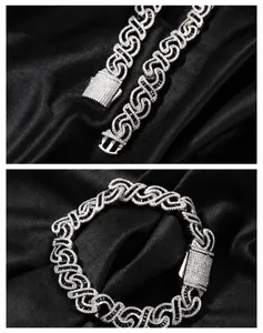 Dettaglio del bracciale cubano argento da 12mm con zirconi incastonati e design a maglia S