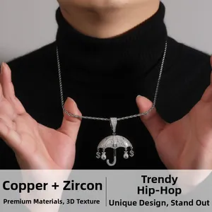 Pendaglio hip hop a forma di ombrello con zirconi e simboli del dollaro su catena