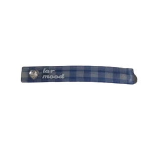 Fermaglio per capelli a quadri blu con strass a cuore e scritta bianca trendy