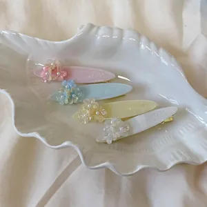 Pinces à Cheveux Fleur Fraîche Douce Style Coréen pour Femmes Filles Pinces Bec de Canard en Acétate avec Fausse Künstliche Perle