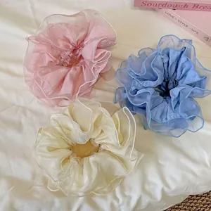Lot de chouchous en organza style français à volants en rose, bleu et beige crème