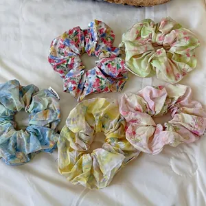 Set of 5 floral scrunchies with vintage oil painting patterns and elegant ribbon labels