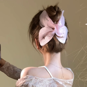 Eleganter hellrosa Tüll Schmetterling Haarklammer mit Glitzer für Damen im französischen Stil