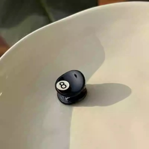 Cute black billiard 8-ball acetic acid hair clip with glossy finish for side bangs styling