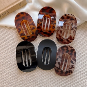 Retro Oval Hollow Tortoise Shell Hair Claw Clip For Women Leopard Print Matte Glossy Hairpin Ponytail Holder Hair Accessories