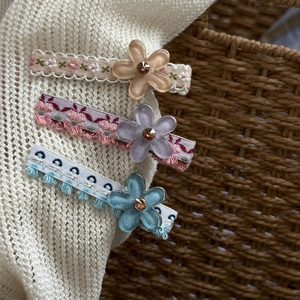 Mollette per Capelli Coreane a Forma di Fiore in Nastro Ricamato Con Strass in Resina Clip a Becco d'Anatra per Donna