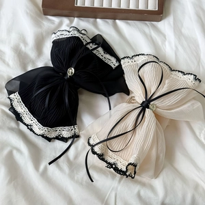 Grandes barrettes à cheveux élégantes avec nœuds en tulle plissé et bordure en dentelle