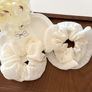 Elegante Cremeweiß Spitze Haargummis Für Damen Handgefertigt Bestickte Rüsche Haarbänder Hohe Elastizität Süß Haarschmuck