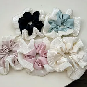 Lot de chouchous élégants en satin à volants en noir, bleu, violet, rose et blanc crème