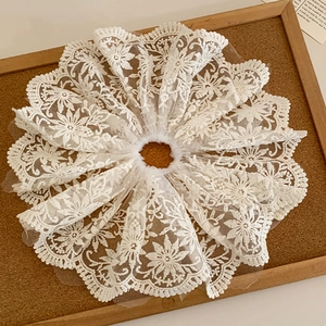 Elastico per capelli in pizzo bianco stile francese con ricamo floreale e dettagli in rete