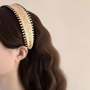 Serre-tête Large Tressé en Raphia Bohème pour Femmes Été Vacances à la Plage Fait à la Main en Paille Accessoires de Cheveux