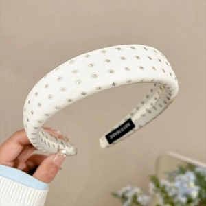 Serre-tête rembourré blanc avec pois argentés et texture en tissu fait main