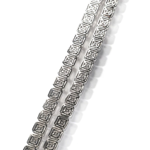 Collier punk à maillons géométriques argentés style hip-hop avec fermoir fleur