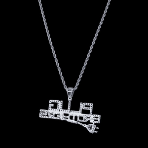 Primer plano del colgante Hip-Hop Plug Brothers en plata con pavé de circonitas