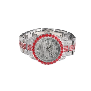 Montre hip hop de luxe argentée avec cristaux blancs et rouges et cadran rond