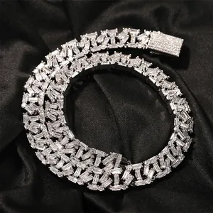 Collier chaîne cubaine étincelante avec diamants en oxyde de zirconium argenté à la mode