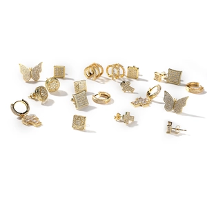 Set goldene Ohrringe und Ohrmanschetten mit Schmetterling- und Kreuzdesign mit Zirkonia