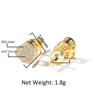 Detail of heart stud earrings in 925 silver with AAA+ zircon stones and precise dimensions