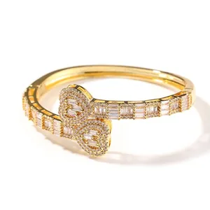 Bracelet Jonc Croisé Double Cœur Hip Hop en Cuivre Incrusté de Zirconia Plaqué Or Argent Bracelet Ouvert Bijoux Femme