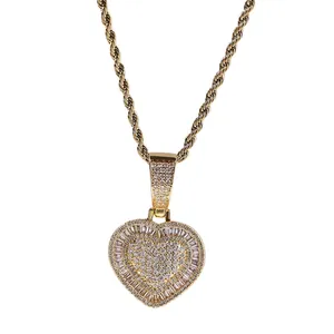Hiphop Iced Out Herz Anhänger Halskette Messing Zirkonia Eingelegt Herzform Schmuck Geschenk Für Herren Damen Gold Silber Überzogen