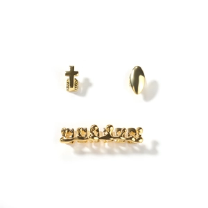 Ensemble de grillz hip hop plaqués or avec motifs croix et étoile ajourée polis