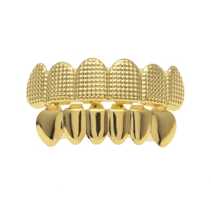 Détails du set de grillz hip-hop dorés avec finitions diamantées et polissage miroir