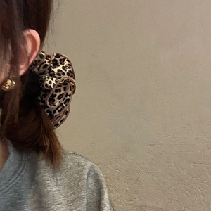 Leopard Print Large Scrunchie For Women Pleated Floral Shape High Elastic Fabric Hair Tie Korean Style Hair Accessory