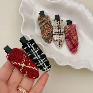 Fünfteiliges Set französischer Tweed-Haarspangen in verschiedenen Farben und Karomustern