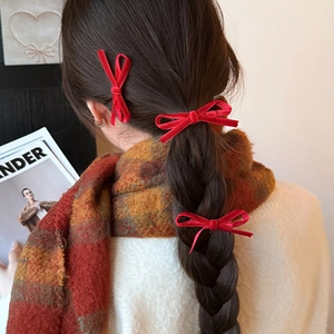 Lot de trois barrettes à nœuds en velours rouge au style balletcore élégant