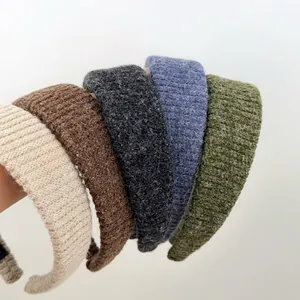 Five-piece set of knitted striped headbands in assorted Morandi colors for women
