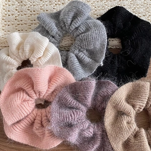 Chouchous en peluche tricotés surdimensionnés en six couleurs douces d'automne