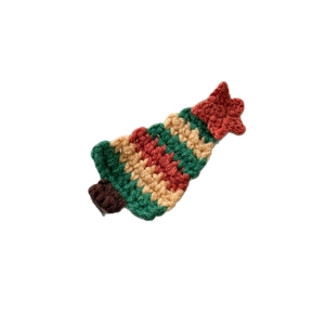 Handmade crochet Christmas tree hair clip for girls with festive star and wool texture