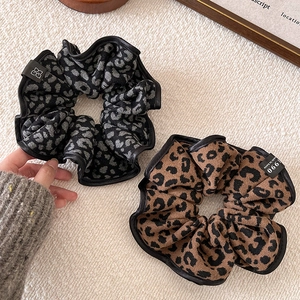 Leopard Print Large Hair Scrunchies For Women Autumn Winter Korean Style Soft Fabric Elastic Hair Ties Ponytail Holder Fashion Hair Accessories