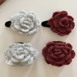 Handmade Crocheted Wool Flower Hair Clip Elegant Rose Yarn Shark Clip Sweet Large Snap Clip For Women Autumn Winter Accessories